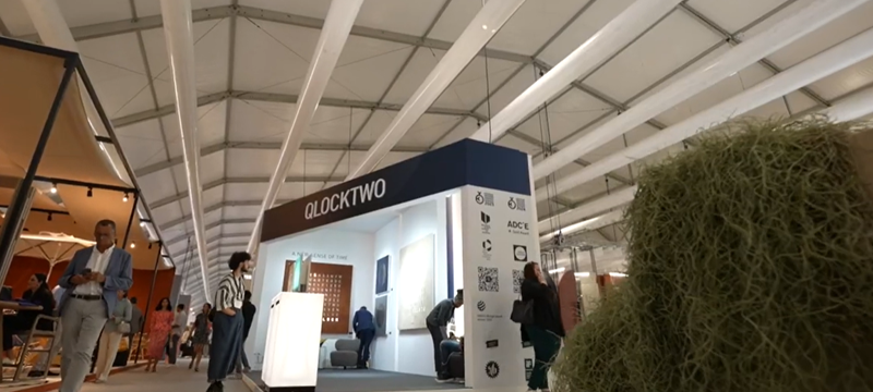 QLOCKTWO | Downtown Design